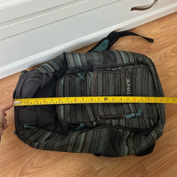 Dakine Backpack - Picture 4 of 12